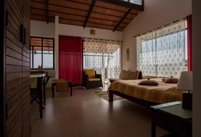 Hotelli Dhole's Den Bandipur