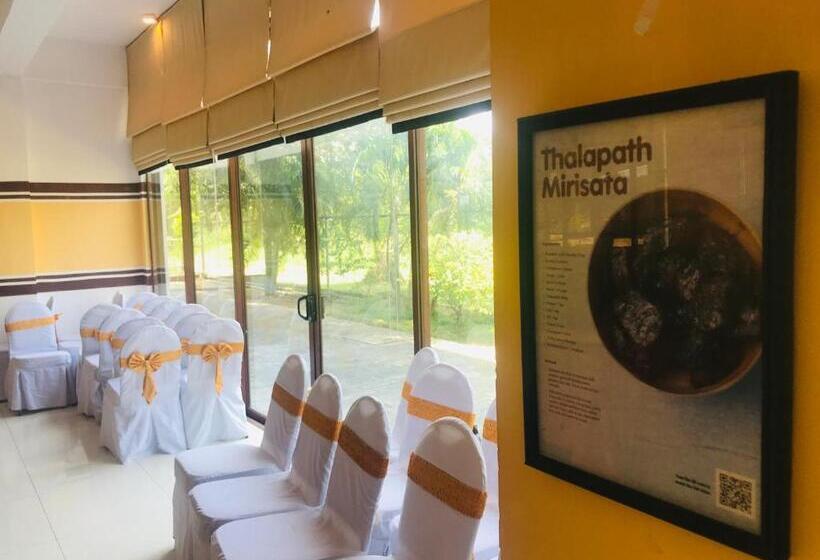 فندق G.m.t.sorabora Village