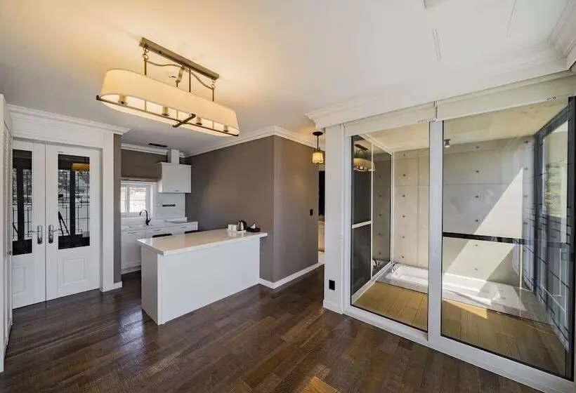 Hotelli Goseong Hansan Marina Resort