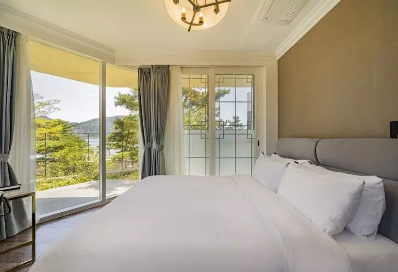 Hotelli Goseong Hansan Marina Resort