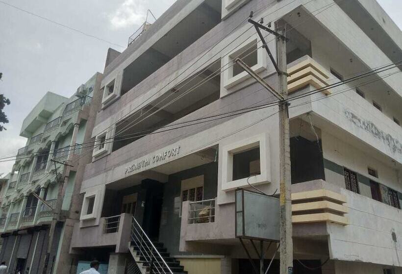 فندق Iroomz Pranathi Comforts