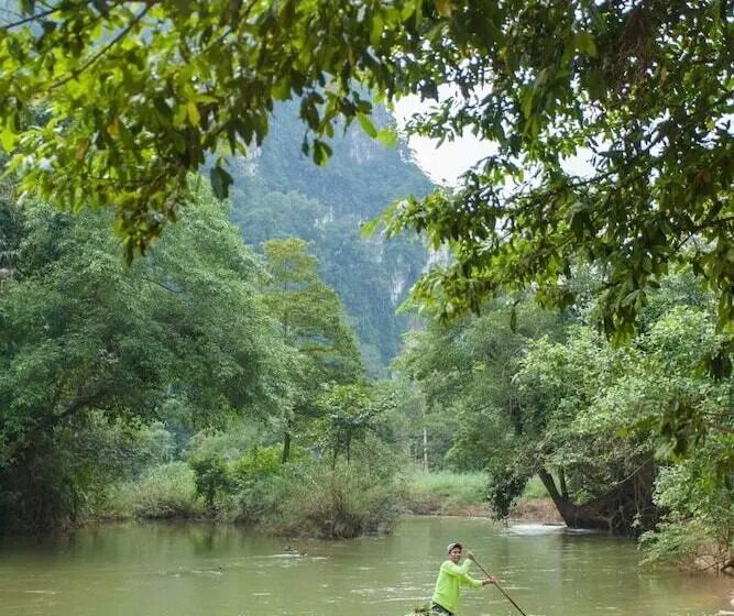 Hotelli Khaosok Boutique Hideaway