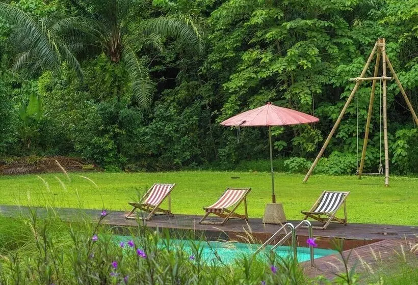 Hotelli Khaosok Boutique Hideaway