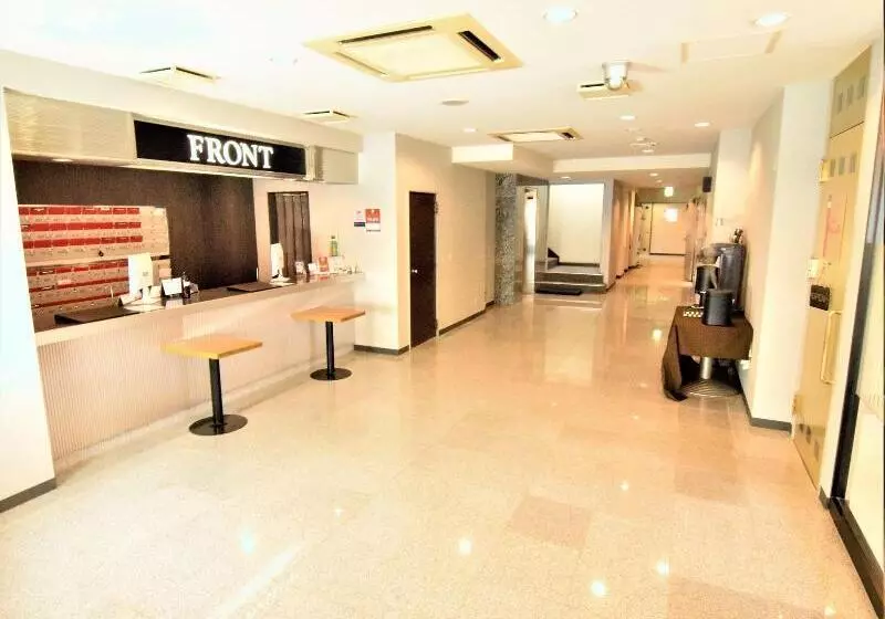 Hotelli New White House