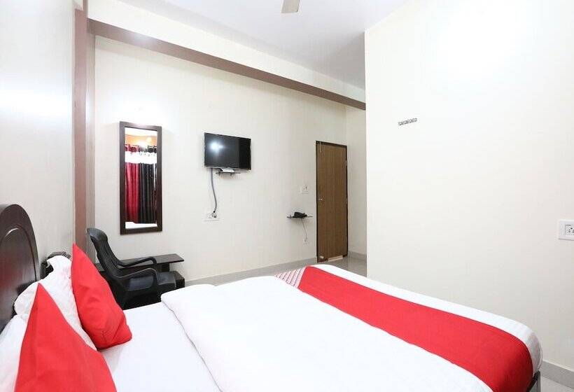 호텔 Oyo 27782 Hosamane Lodge