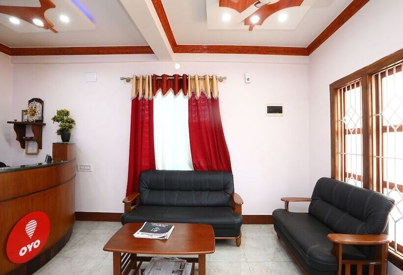 호텔 Oyo 27782 Hosamane Lodge