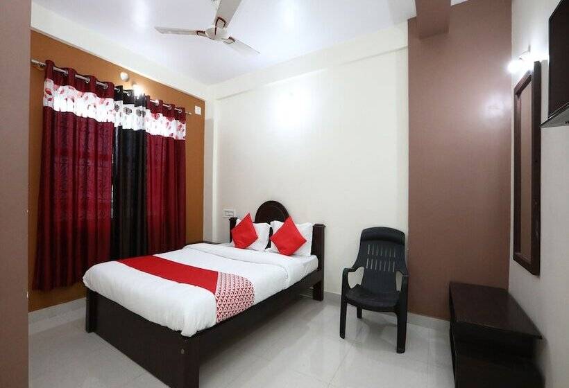 호텔 Oyo 27782 Hosamane Lodge