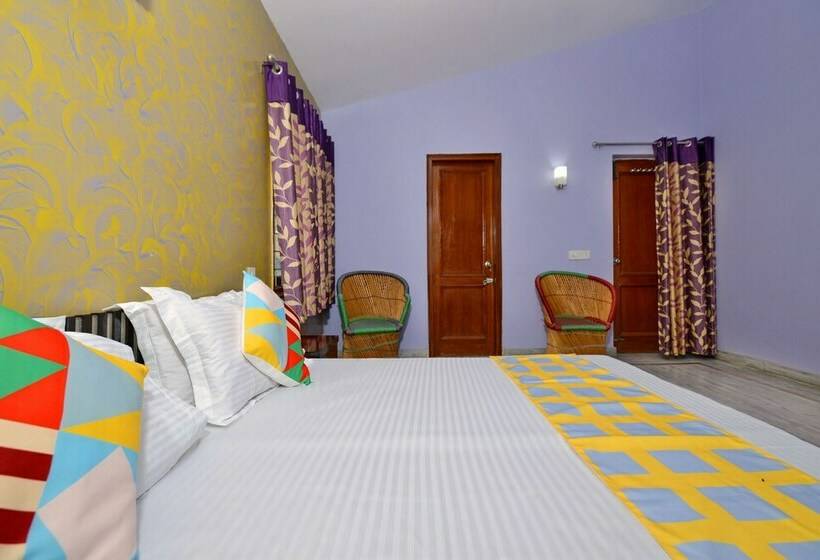 호텔 Oyo Home 16133 2bhk Luxury Farmhouse