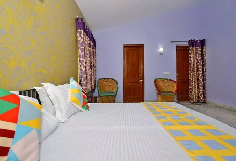 Hotelli Oyo Home 16133 2bhk Luxury Farmhouse