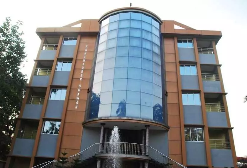 ホテル Panchadeep Bhawan Falakata