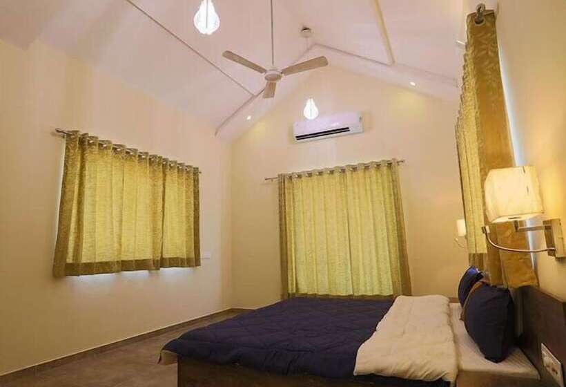 Hotel Prabhu Farms And Resort