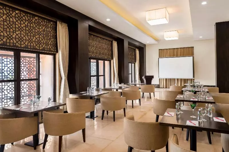 Hotelli Ramada Encore By Wyndham Statue Of Unity