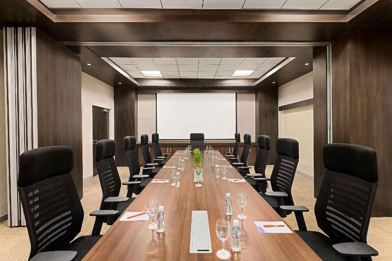 Hotell Ramada Encore By Wyndham Statue Of Unity