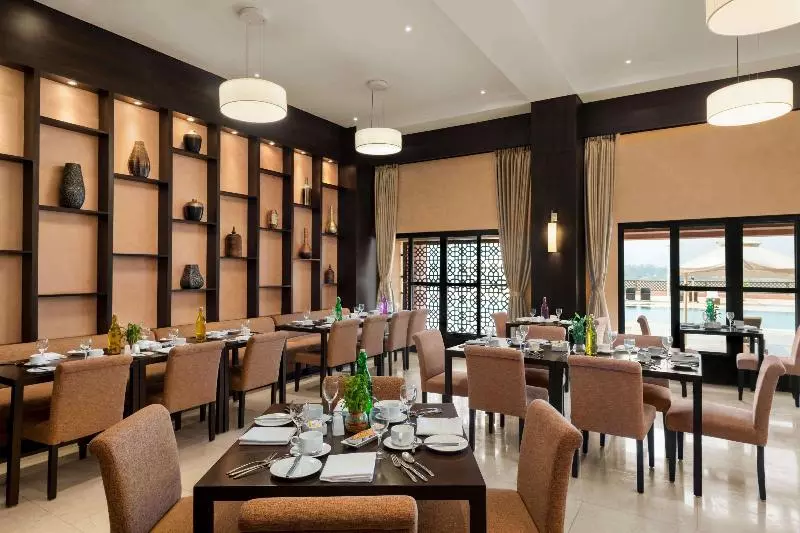 Hotelli Ramada Encore By Wyndham Statue Of Unity