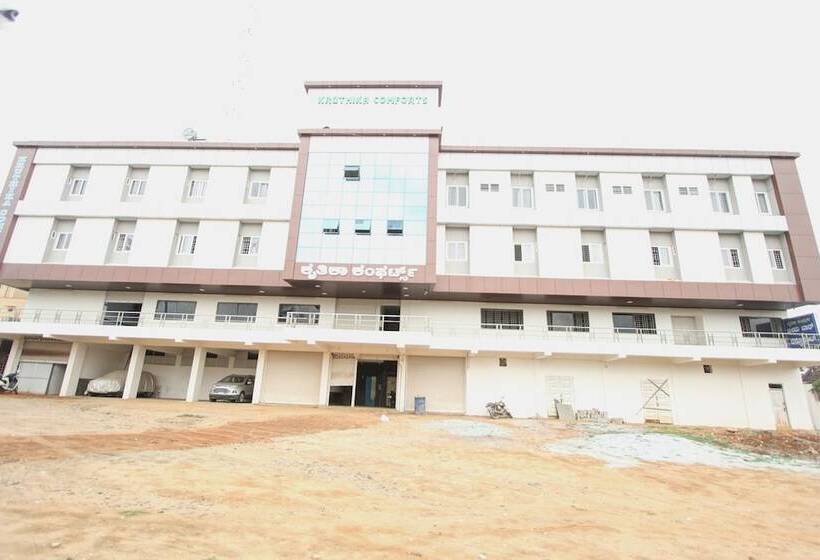 호텔 Spot On 29404 Kruthika Comforts