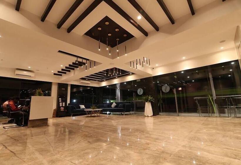 Отель Sri Sri Sri