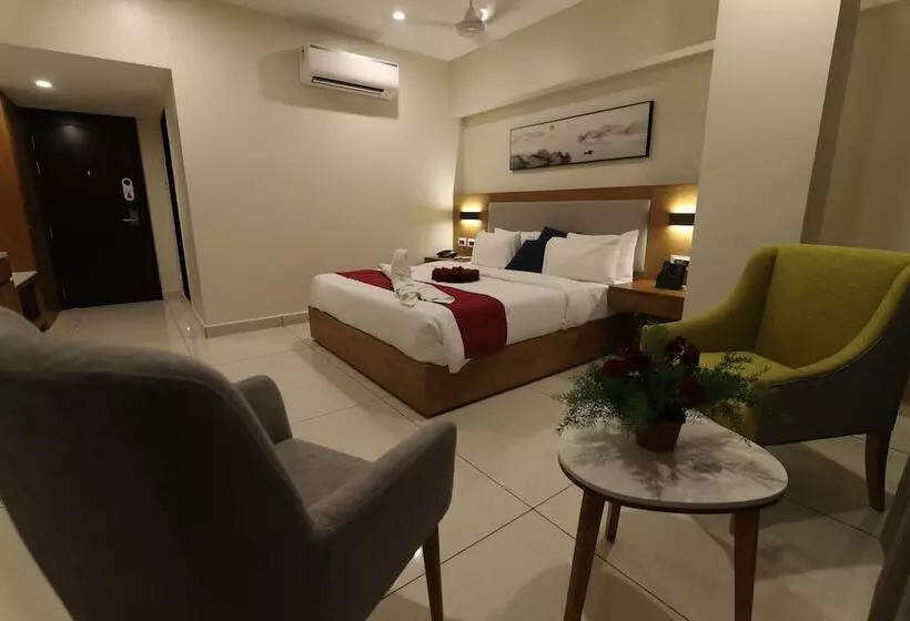 Hotelli Sri Sri Sri