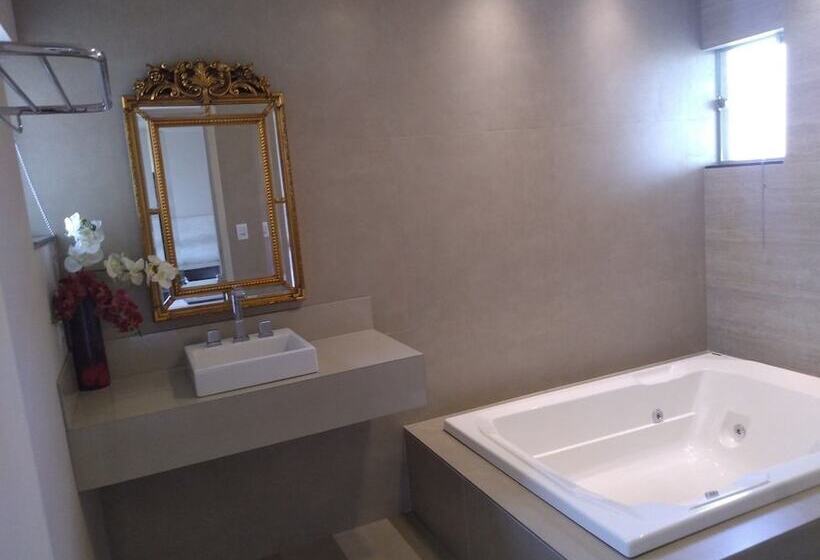 Отель Tago Park