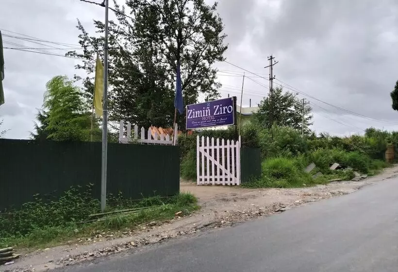 ホテル Zimin Ziro