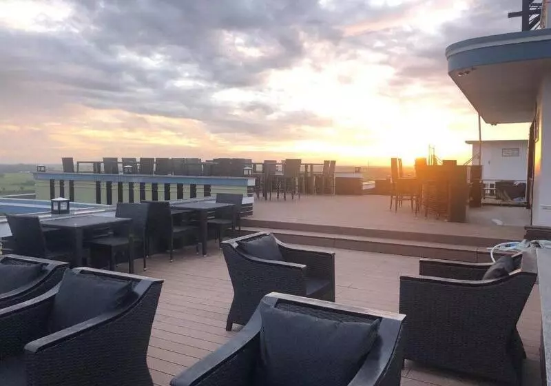 Kampong Thom Royal Hotel & Restaurant