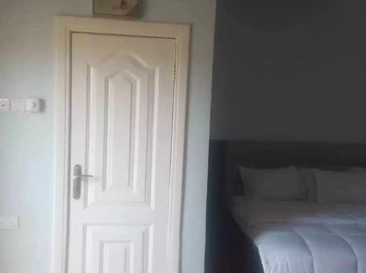 ペンション Ama Serwaa Lodge