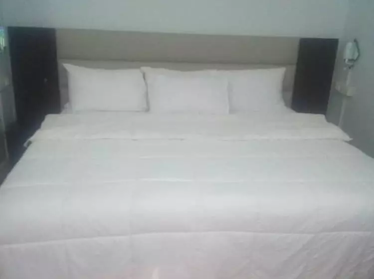 ペンション Ama Serwaa Lodge