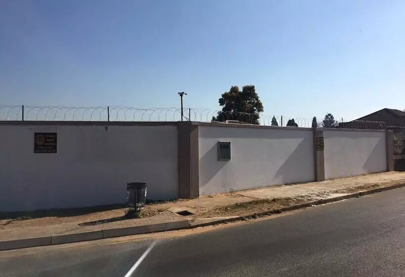 Majatalo Elson Lodge