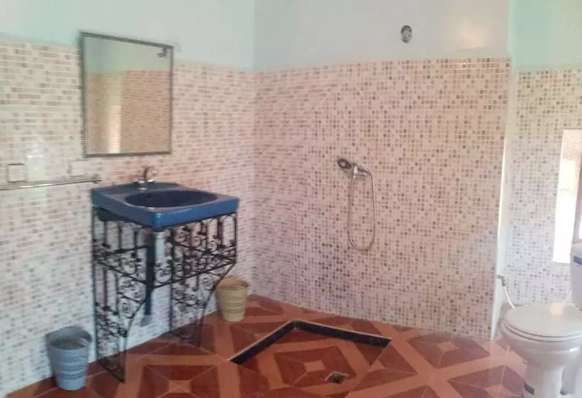 پانسیون Gîte Boukhayou