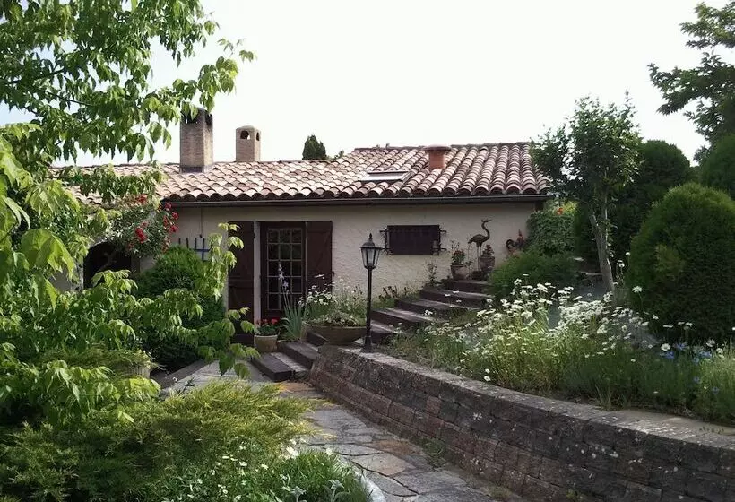 Majatalo Le Moulin D'aimee