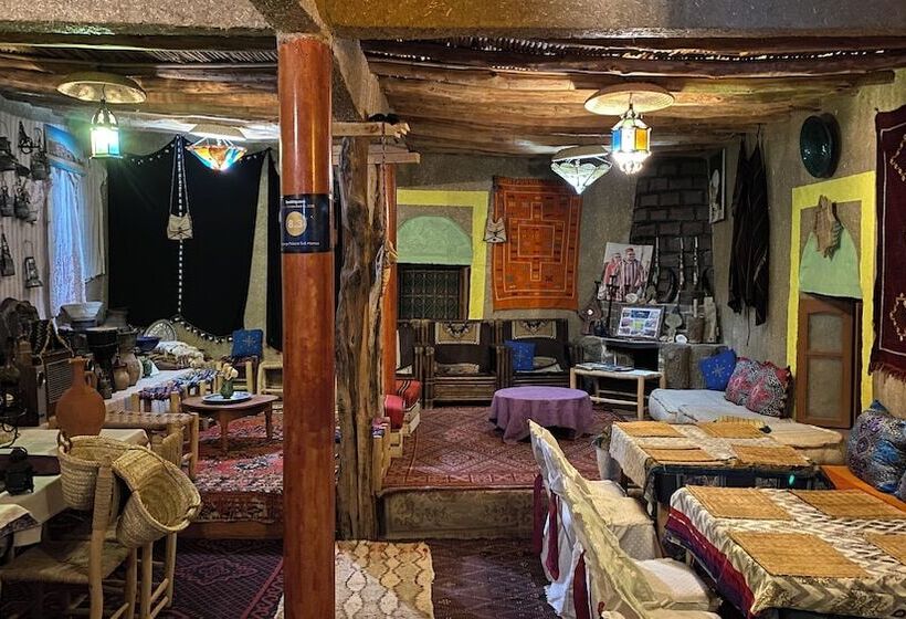 بنسيون Palacio Zaouit Sidi Hamza