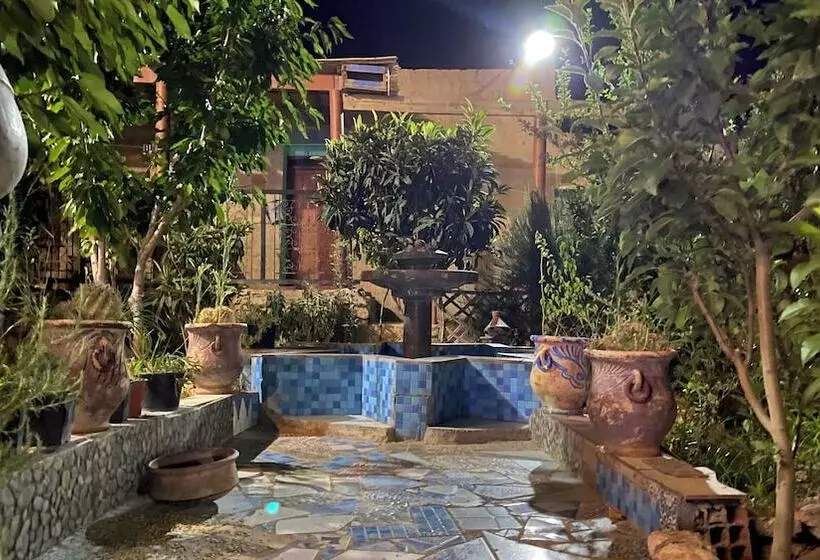 Majatalo Palacio Zaouit Sidi Hamza