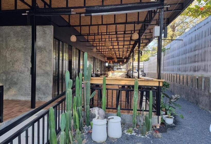 פנסיון Tt Naiyang Beach Phuket