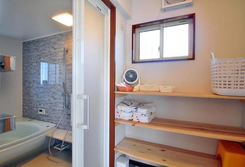 Pension (Hôtel basse catégorie) Zerogravity Seisui Villa