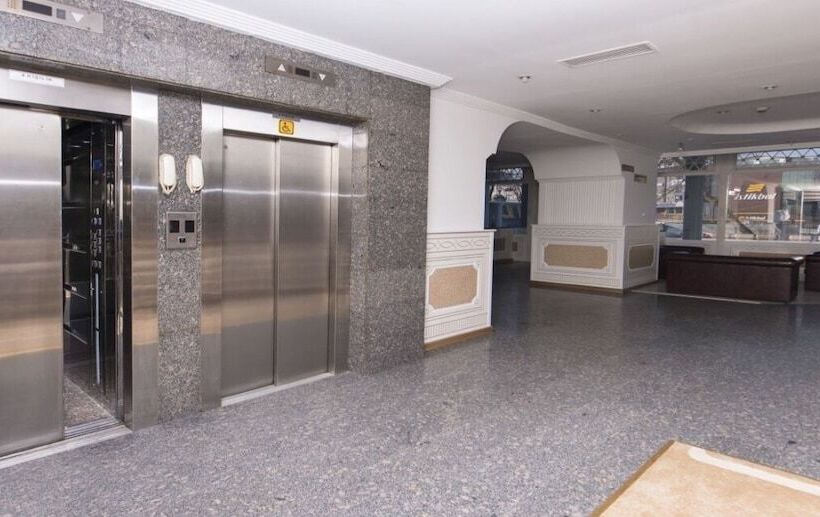 مبيت وإفطار Arnavutkoy House Airport