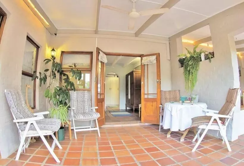 Aamiaismajoitus (B&B) Elly S Place