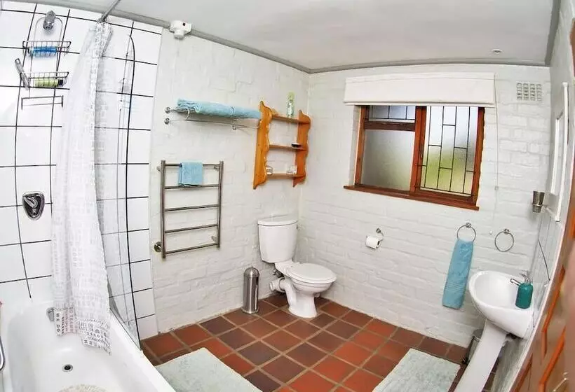 Aamiaismajoitus (B&B) Elly S Place