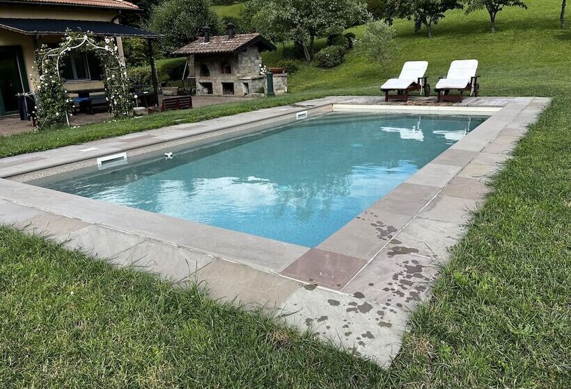 مبيت وإفطار La Casina Di Croxe