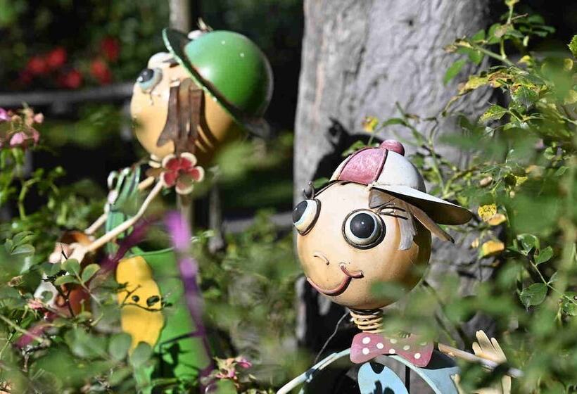 בית מלון כפרי Corona