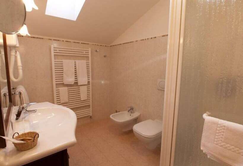 בית מלון כפרי Corona