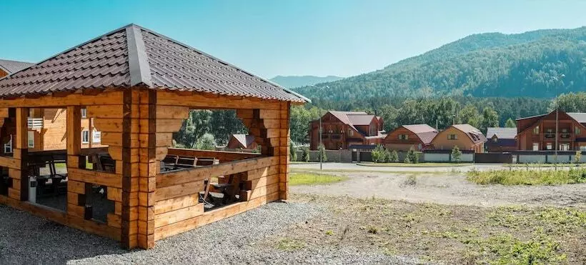 Hotelli Gornoe Solnce