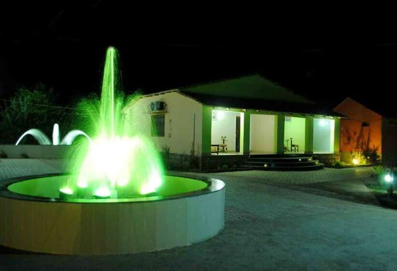 בית מלון כפרי Kraj Tiger Resort