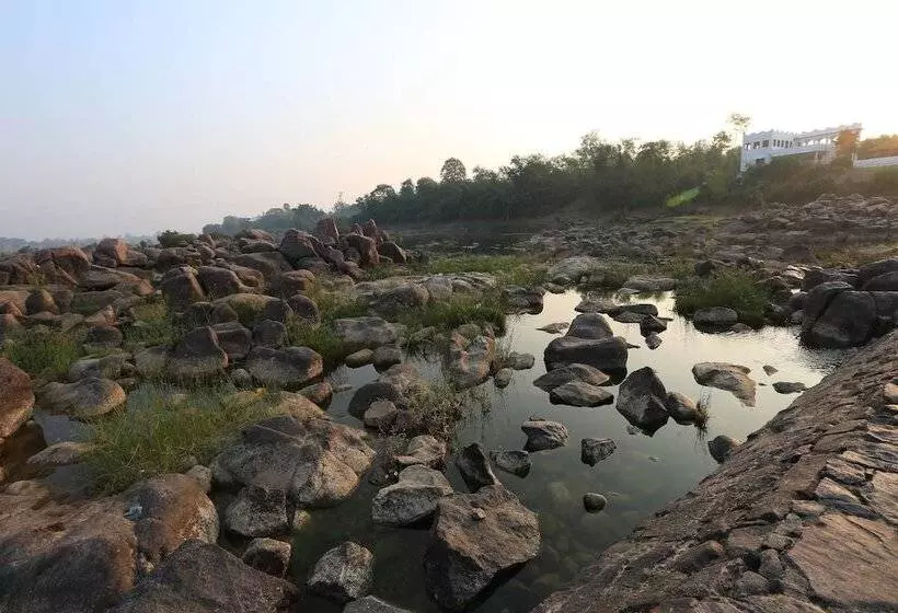 Hotelli Kraj Tiger Resort