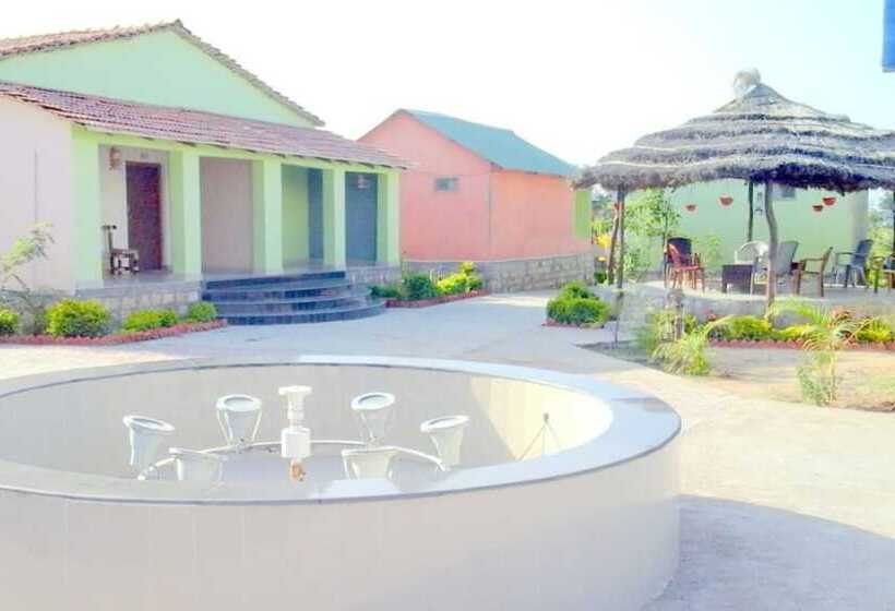 בית מלון כפרי Kraj Tiger Resort