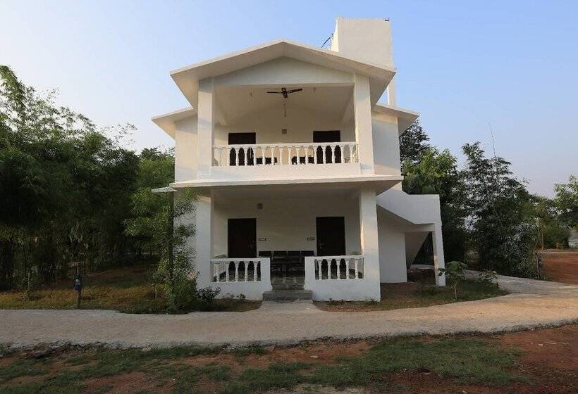 בית מלון כפרי Kraj Tiger Resort