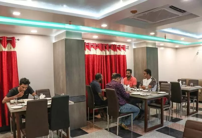 ホテル Nandini