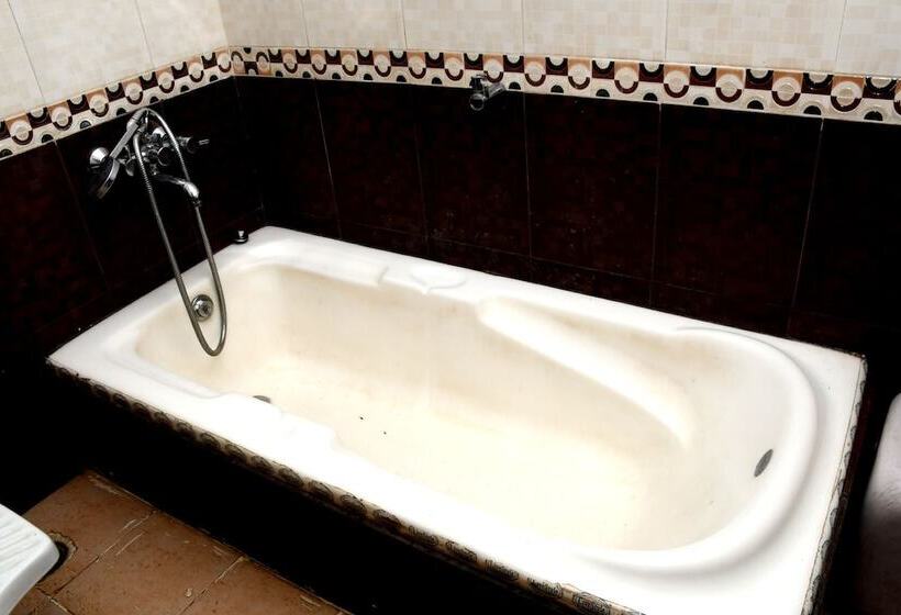 هتل Prashanti Resort