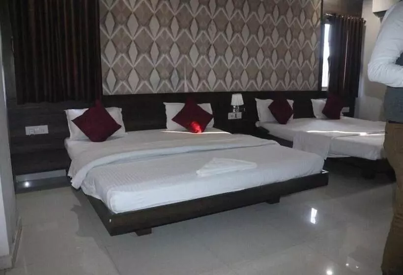 هتل Rudraksh Inn