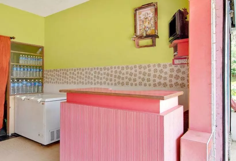 ホテル Spot On 46700 Samrat Residency Agumbe