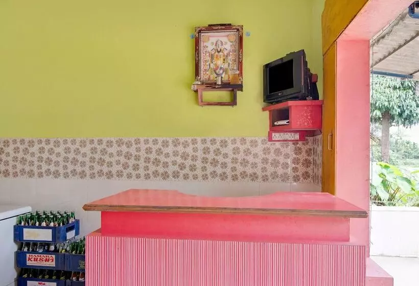 ホテル Spot On 46700 Samrat Residency Agumbe