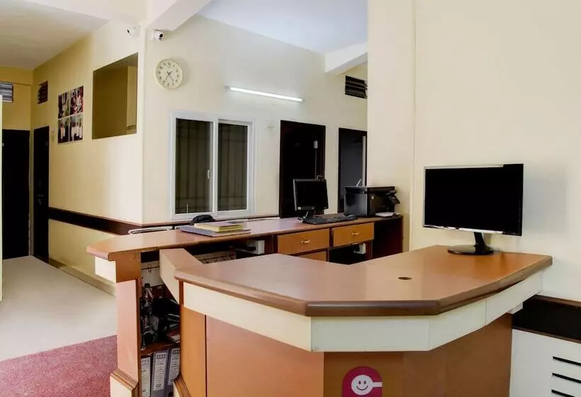 ホテル Spot On 49049 Shree Chaitanya Math Saraswati Bhawan